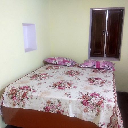 Radha Krishna Home Варанасі Екстер'єр фото