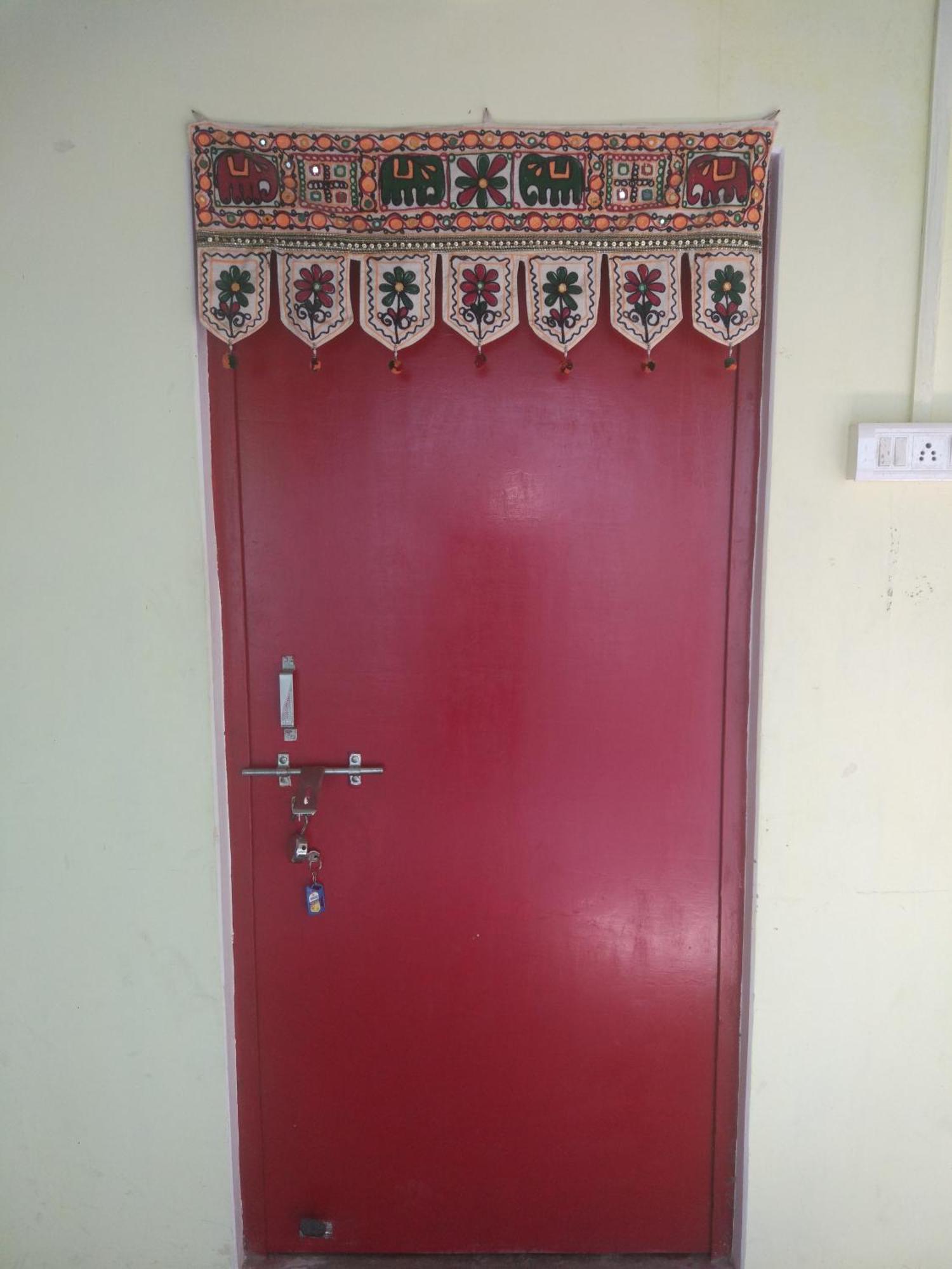 Radha Krishna Home Варанасі Екстер'єр фото