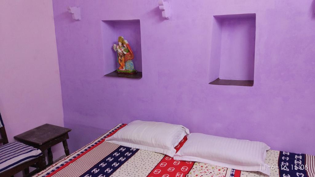 Radha Krishna Home Варанасі Екстер'єр фото