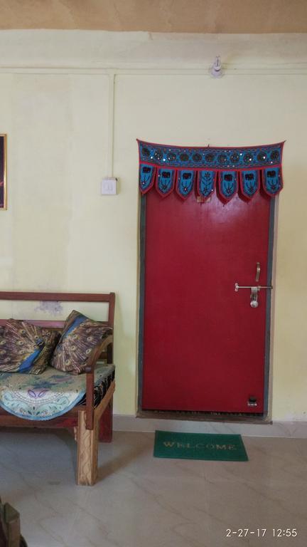 Radha Krishna Home Варанасі Екстер'єр фото